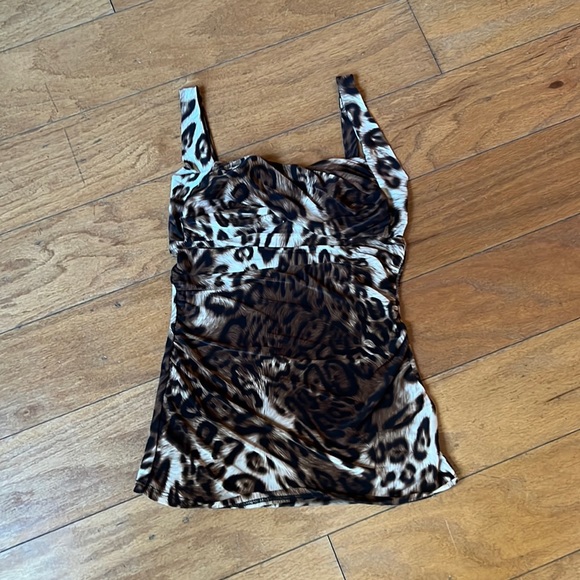 Top - Picture 1 of 1